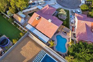 High Country Estates Home With A Big Backyard And Swimming Pool