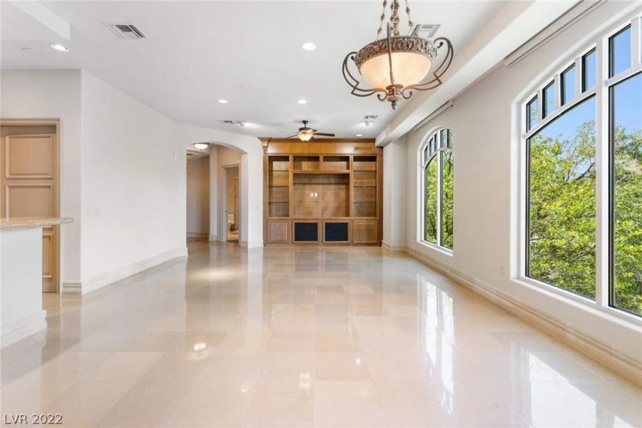 7 Beautiful Homes In Queensridge Las Vegas